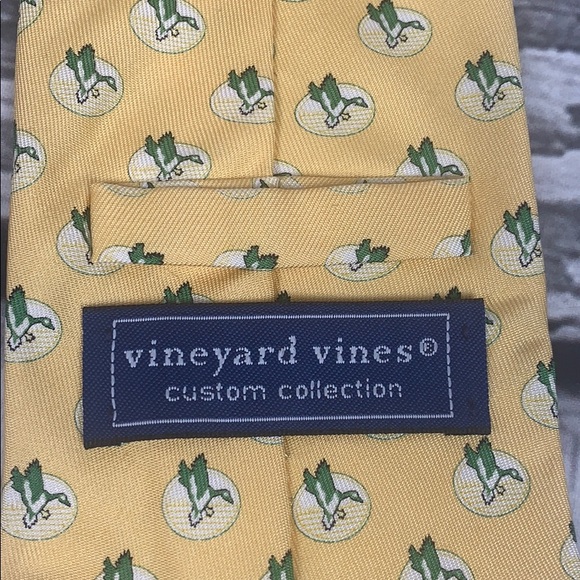 Vineyard Vines Collection Tie - Picture 5 of 6